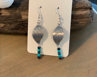 Silver leaf dangle earrings