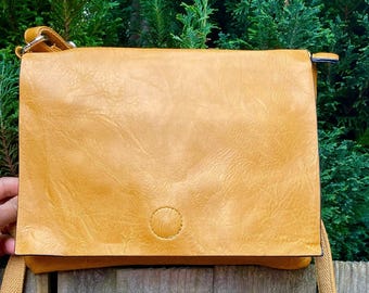 Vegan Leather Satchel Bag: Elegant Crossbody Shoulder Bag