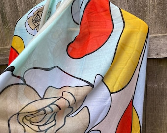 Szalik z nadrukiem kwiatowym: miękki szal z wiskozy i bawełny, sarong plażowy