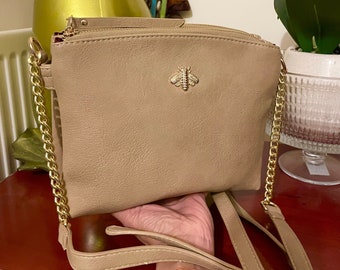 Vegan Leather Crossbody Bag: Chain Strap Messenger with Bee Detail