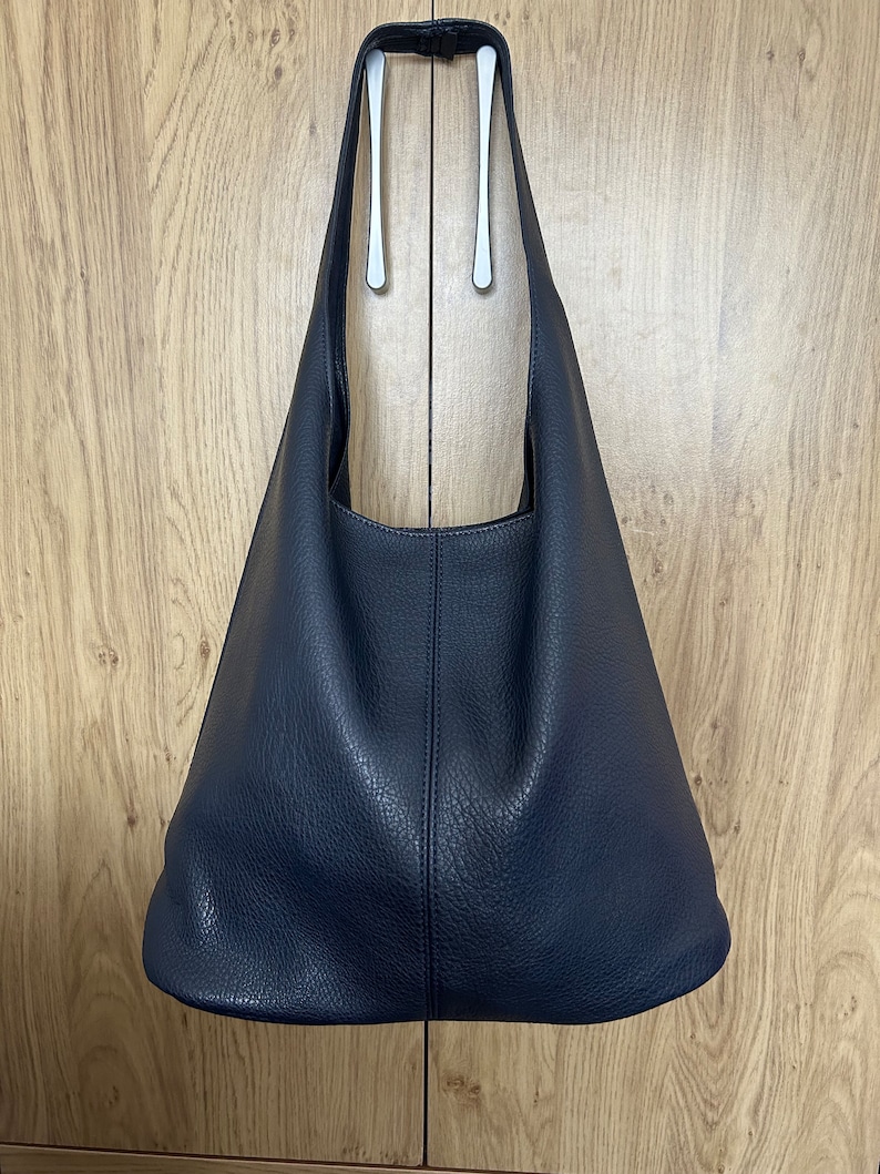 Grand sac hobo en cuir vegan pour femmes Navy blue