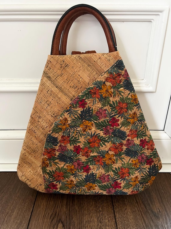 Floral Cork Backpack: Eco Friendly Vegan Leather Rucksack  display picture 1