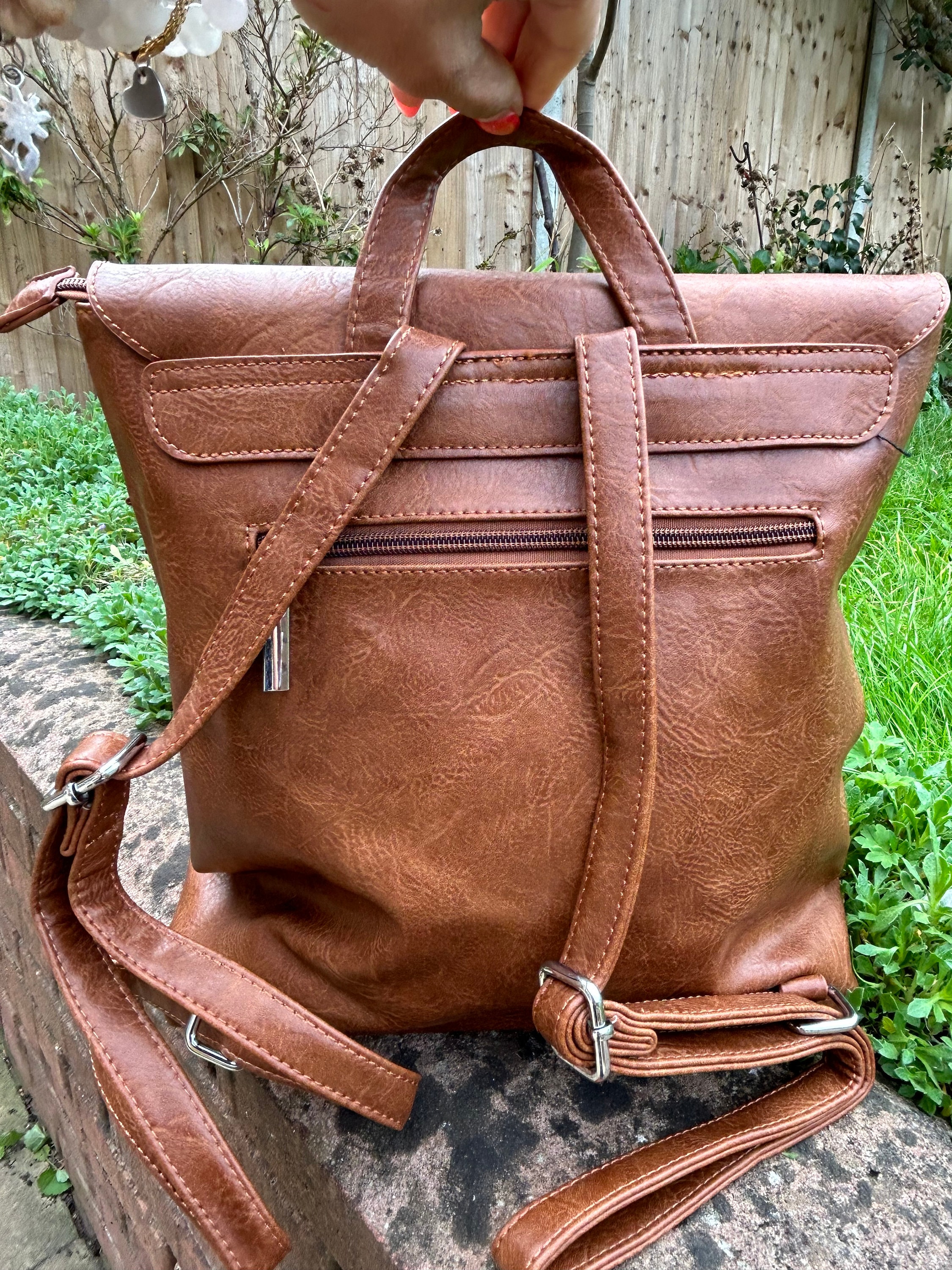Vegan Leather Anti-Theft Backpack Tote Shoulder Bag 17L Travel Work School Vegan Leather Travel Backpack: Anti-theft Rucksack, Gym  main image 4