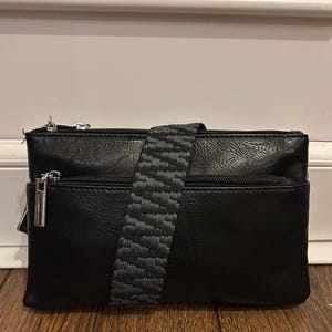 Umhängetasche aus veganem Leder /Umhängetasche für Frauen/Weiche vegane Lederhandtaschen/Geschenke/Reisetasche mit Reißverschluss