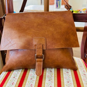 Vegan leather satchel bag/medium-large satchel/shoulder bags/crossbody bags for women/Soft vegan leather travel handbags/gifts for her/him imagen 10