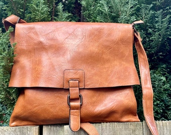 Vegan lederen tas/middelgrote tas/schoudertassen/crossbody tassen voor dames/zachte veganistische lederen reishandtassen/cadeaus voor haar/hem