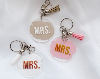 MRS Acrylic Round Keychain | Personalized Keychain | Engagement Gift | Bride | Mrs Keychain | Bachelorette Party Gift | Keyring | Newlywed
