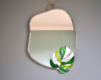 Vintage Mirror Metal Wall Black/Gold Floral Accent Wrought Vintage Mirror Metal Wall Black/Gold Floral Accent Wrought