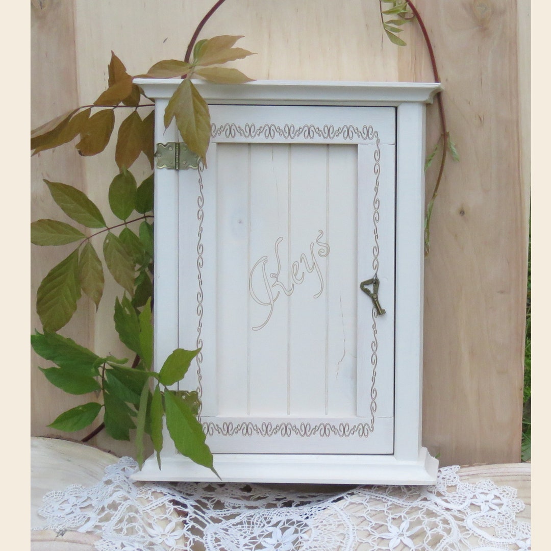 Key Box, Personalized Wooden Key Holder, Key Organizer With Custom Text ...