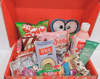 Asian Snack Box | Imported Asian Snacks | Asian Drinks | Ramen | Mixed and Assorted Snacks | Asian Candies | Korean Snacks | Japanese Snacks