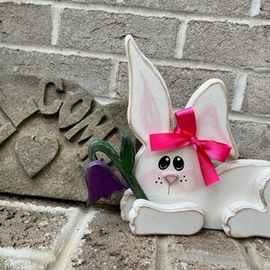 Easter Bunny with Tulip, Wood, Rabbit, Painted, Home decoration, Easter decoration, Spring Decor, wood bunny, table decor, mantle decor