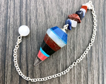 Multi-Edelstein Chakra facettiertes Pendel - Blauer Achat, Weißer Achat, Mahagoni Jaspis, Schwarzer Onyx, Türkis, rote Koralle und Bergkristall