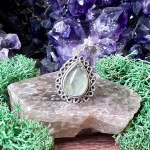 Prehnite Teardrop Infinity Sterling Silver Ring US 6