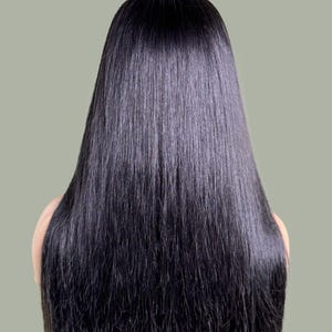 Peluca de 22" de cabello humano liso color hueso, color negro azabache, cierre de encaje HD de 5x5 imagen 4