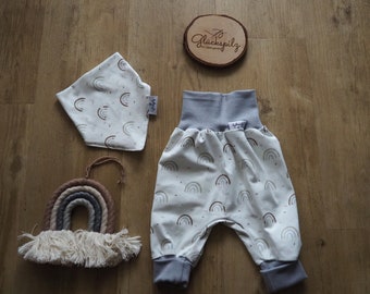 Regenbogen Babyset, Babygeschenk zur Geburt, Hose und Halstuch