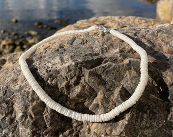 Collier coquillage puka | Pièces en véritable coquillage blanc | Collier style plage | Style OBX | Bijoux de plage | Bijoux en coquillage | Mariage sur la plage