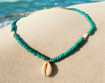 Choker with Turquoise Beads & Cowrie Shell Pendant | Beach Style Choker | Shell Pendant Necklace | Surf-Style | Birthday Gift | Ben's Beach