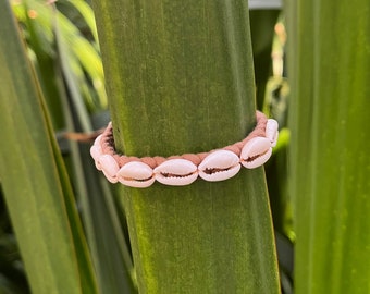 Cowrie Shell Bracelet | Soft Hemp Bracelet with Cowrie Shells | Beach Jewellery | Holiday Bracelet | Adjustable | Beach Wedding Favour