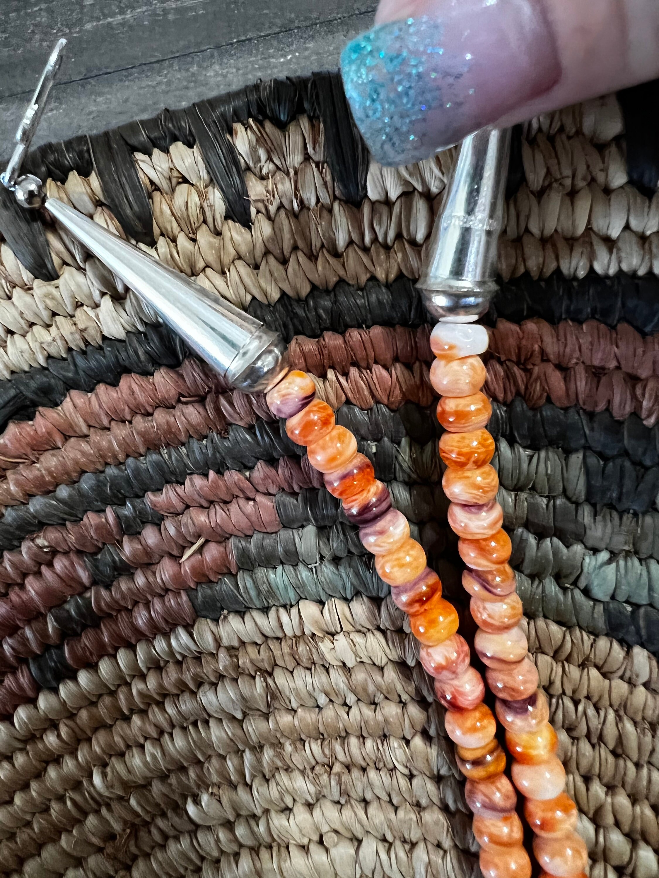 Details about   Vintage Spiny Orange Oyster Shell Spine Necklace 12 inches long 