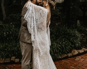 Cape Sleeve Boho Wedding Dress, Batwing Graphic Lace Bridal Gown, Long Sleeve V neck Open Back Soft Lace, Fit and Flare |Queen Lauren|