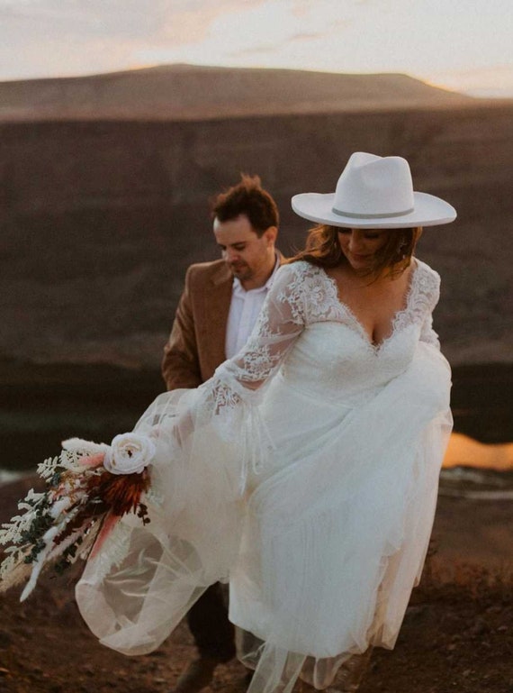 Buy Vintage Style Boho Wedding Dress Soft Lace Country Barn