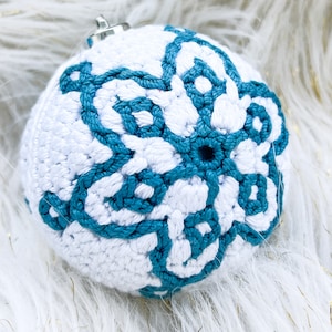 Christmas bauble crochet pattern #9, Notte Di Natale Christmas Tree Crochet Ornament, Snowflake Decoration