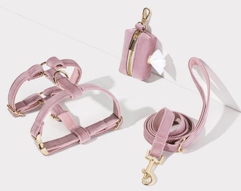 Harnais pour chien rose poussiéreux avec ID personnalisé, ensemble de laisse de harnais de luxe en velours pour chien, laisse de harnais pour chiot design et distributeur de sacs à caca pour chien