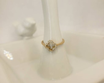 14K Gold Clover Diamond Women's Ring