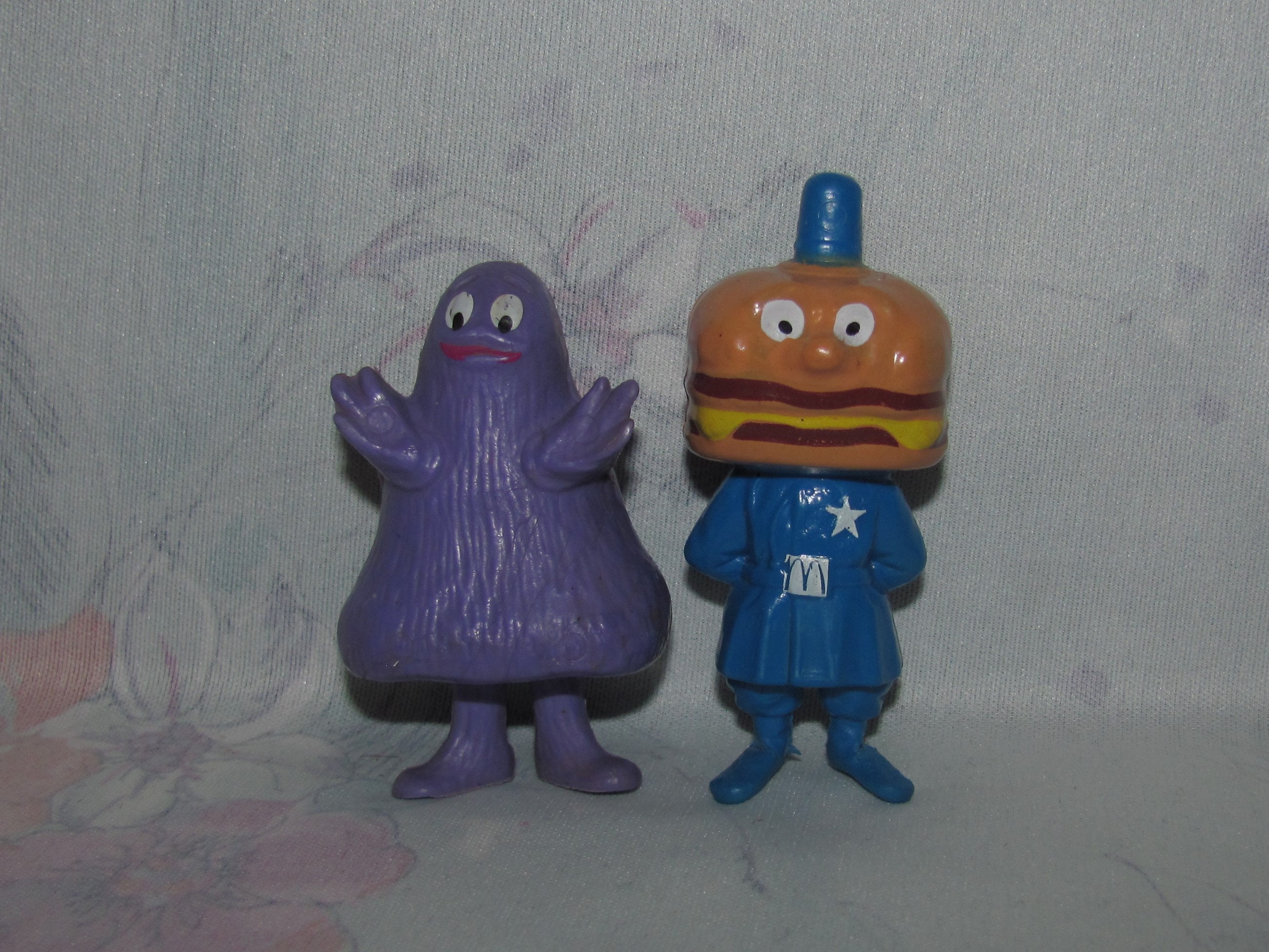 MINIATURE Grimace Shake Prop/accessory for 6 Dollhouse/action Figures 