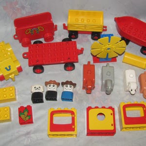 Lego Duplo Lot vintage - Ensemble sur le thème de la ferme avec remorque pour chevaux, animaux, figurines, moulin à vent - cheval, vache, cochon, mouton
