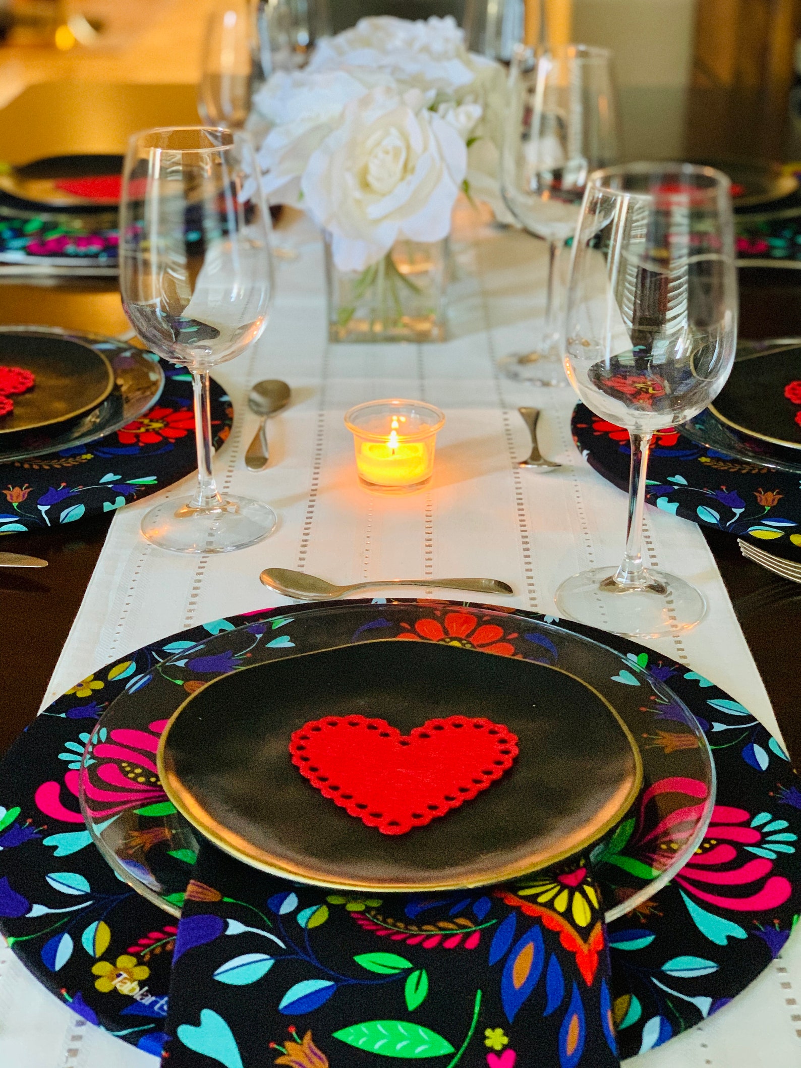 Charger plate covers and napkins set. Colorful Mex Design by Etsy