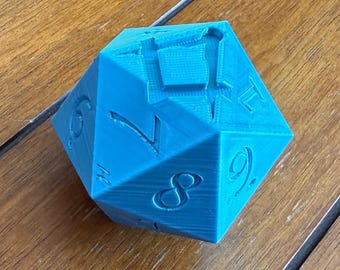 Winkel und Kompass | Große 3D Gedruckte W20 | 6cm Ikosaeder | Spielwürfel Display Stück