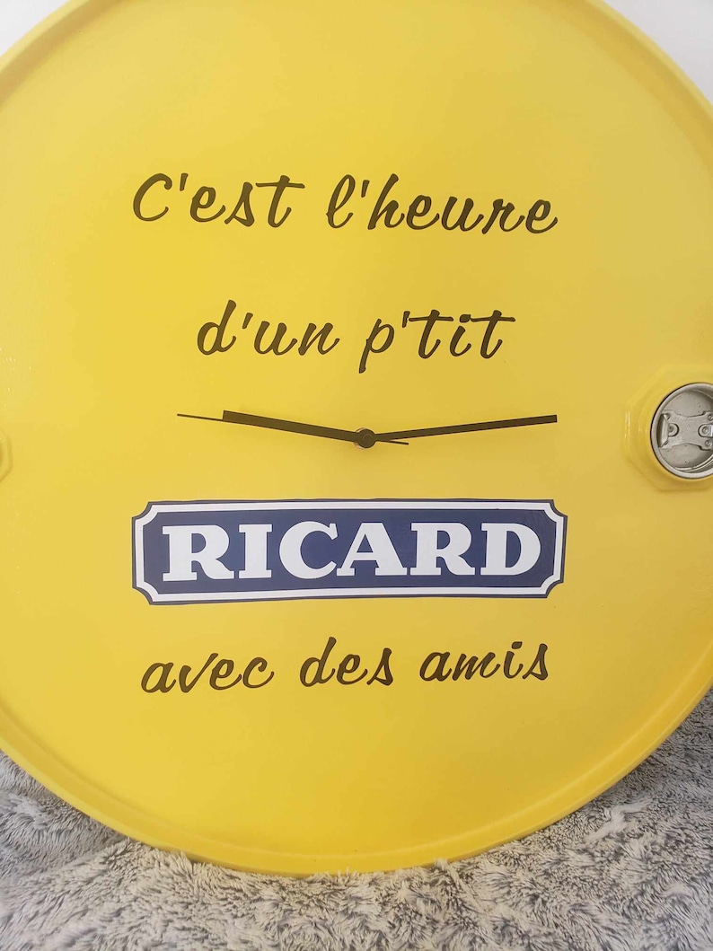 horloge murale en tonneau baril huile ricard totalement personnalisable image 2