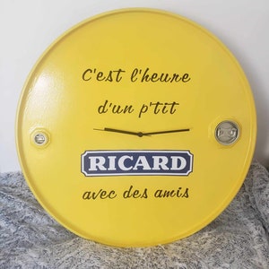 horloge murale en tonneau baril huile ricard totalement personnalisable image 1