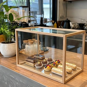 Clear Acrylic Bread Storage Container, Countertop Bakery Display Box, Dustproof Figurine Collectible Display Case