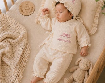 Personalized Newborn Outfit, Muslin Baby Kimono Set with Bonnet, Kimono Style, Baby Shower Gifts