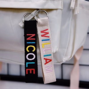 Etichetta con nome ricamata, etichetta per borsa personalizzata, portachiavi personalizzato, etichetta identificativa con nome personalizzato, etichetta per zaino, etichetta per bottiglia del cestino del pranzo, regalo per insegnanti e bambini