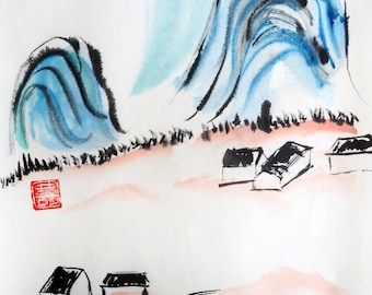Può includere: Un dipinto ad acquerello di un paesaggio con montagne blu e un piccolo villaggio in primo piano. Le montagne sono dipinte in uno stile sciolto ed espressivo, con velature di blu e bianco. Il villaggio è composto da piccole case semplici, dipinte in bianco e nero.