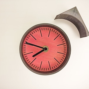 red simple minimalistic  small round desk clock, unusual clock for gift, little mahogny desk clock for homeoffice