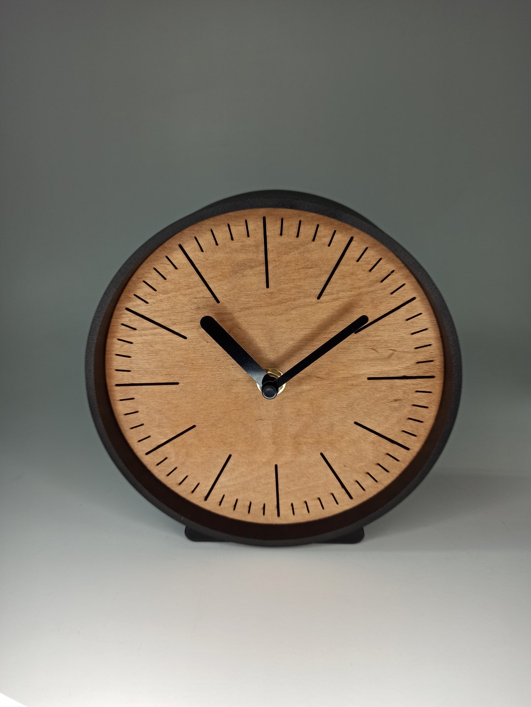 PREMIUM TEAK Wood and STEEL Round Desk Clock, Midcentury Style Elegant