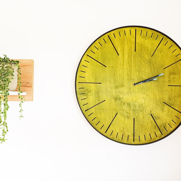 Große runde grüne Wanduhr aus Holz und Stahl. Schlicht elegant und minimalistisch. PERFEKTES GESCHENK