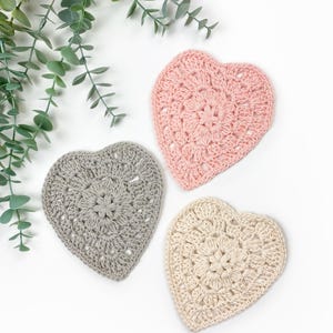 CROCHET PATTERN / Love Heart Coaster / Instant PDF Download