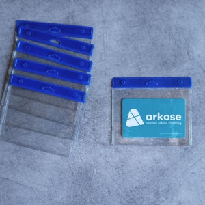 PVC Badge Houder 95 x 110 mm Horizontale Blauwe Hoofdband