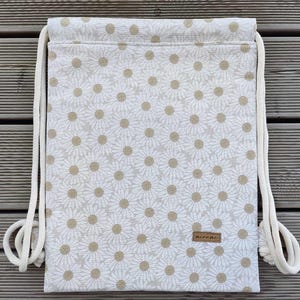 Handgemachter Kordelzugrucksack, Blumenrucksack, Gänseblümchenkordelrucksack