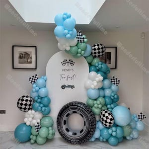 165/166 White Blue Balloon Garland Boy 1st Birthday Baby Shower Girl Gender Reveal Party Supplies Retro Race Car Themed Two Fast Party Decor