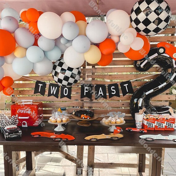 Basketball Geburtstagsdeko Für Jungen – 2. Geburtstag Kit Mit Ballons, Girlande & Cupcake-Topper In Orange/Schwarz