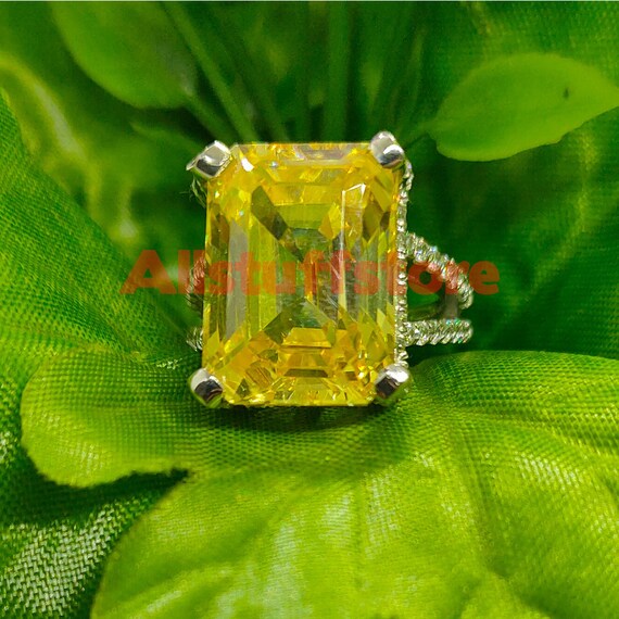 Yellow sapphire shop emerald cut