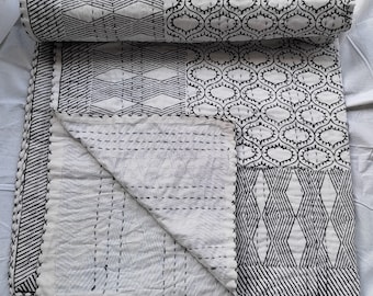 Colcha Kantha geométrica en blanco y negro, hecha a mano, de algodón con estampado de bloques, manta moderna estilo boho, ropa de cama india, individual, queen, king