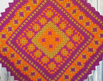 Handmade Crochet Rug for Dogs and Cats, Blanket for pets with Warm Fleece, Afghan Crochet Rug for pet, Cot for Pet, Bed for Pet