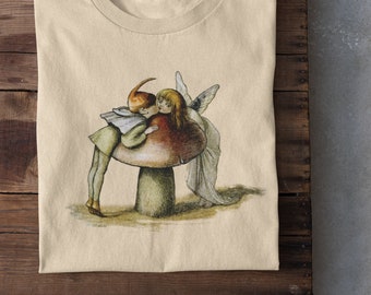 Küssende Feen T-Shirt • Pilz und Fee Shirt • Fairycore Outfit • Süße Feenkleidung • Braunes Goblincore Cottagecore T-Shirt •